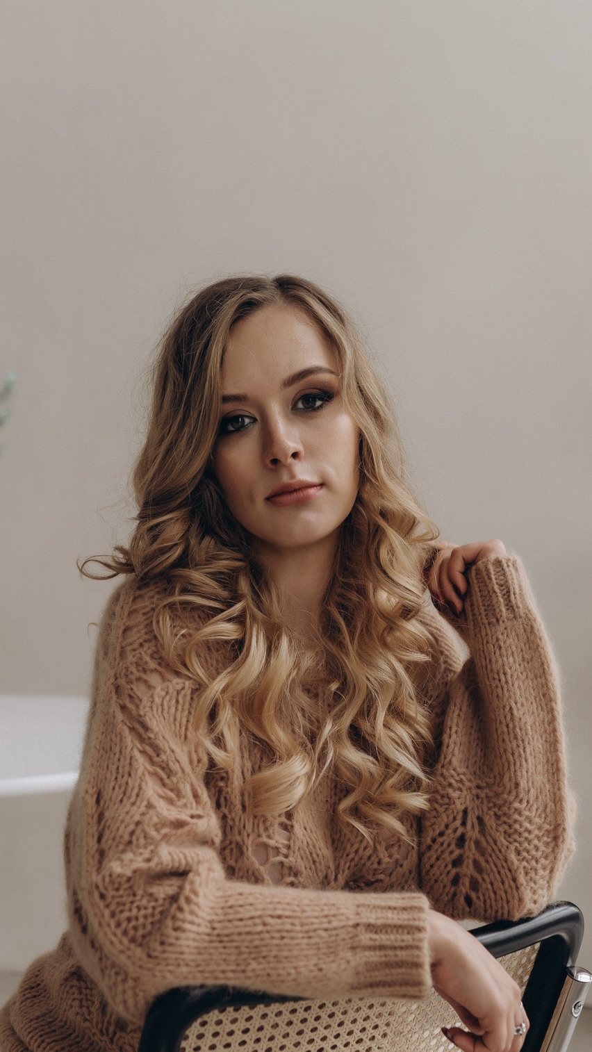 Nastia, founder of Encelade